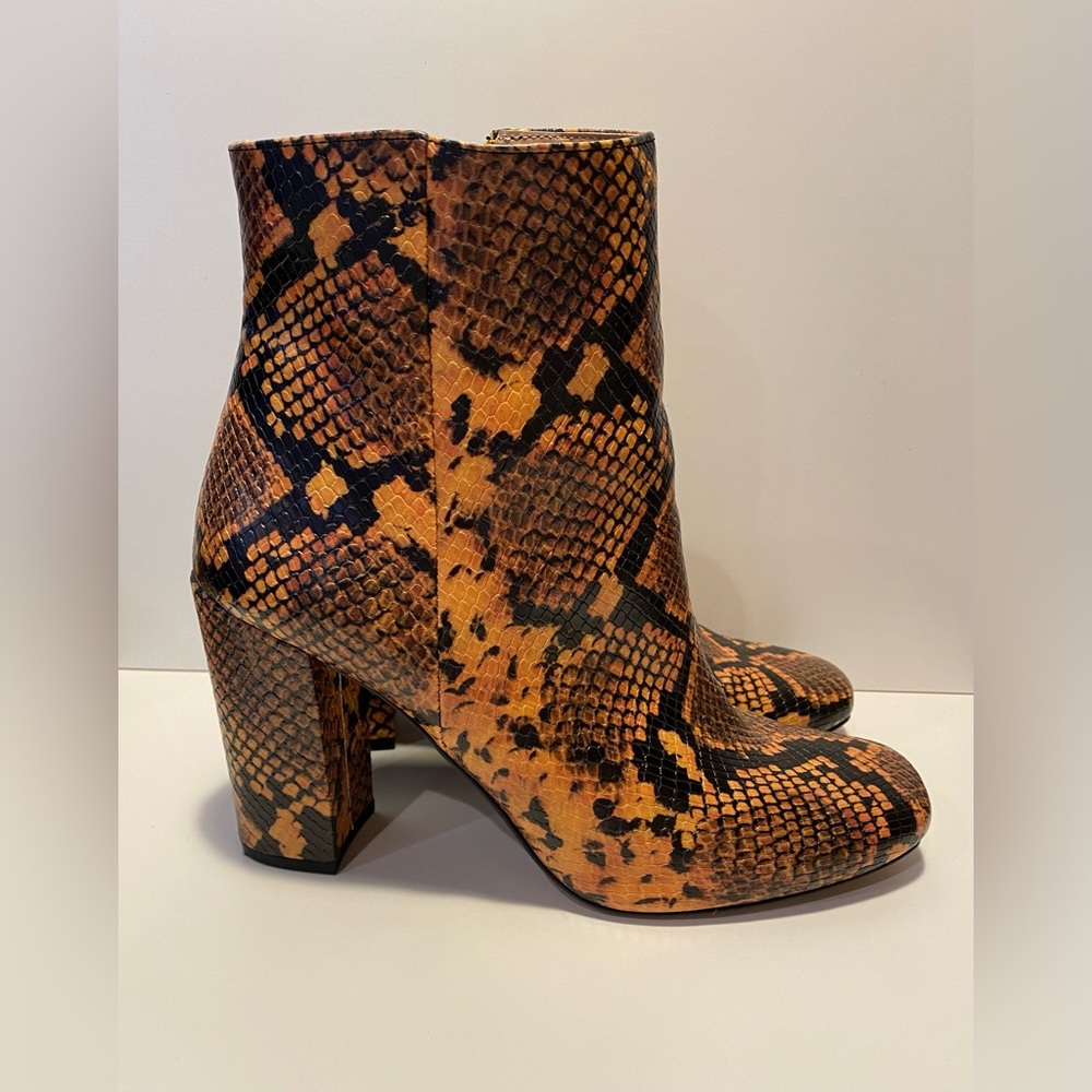 Steve Madden Pixie booties women size 9.5